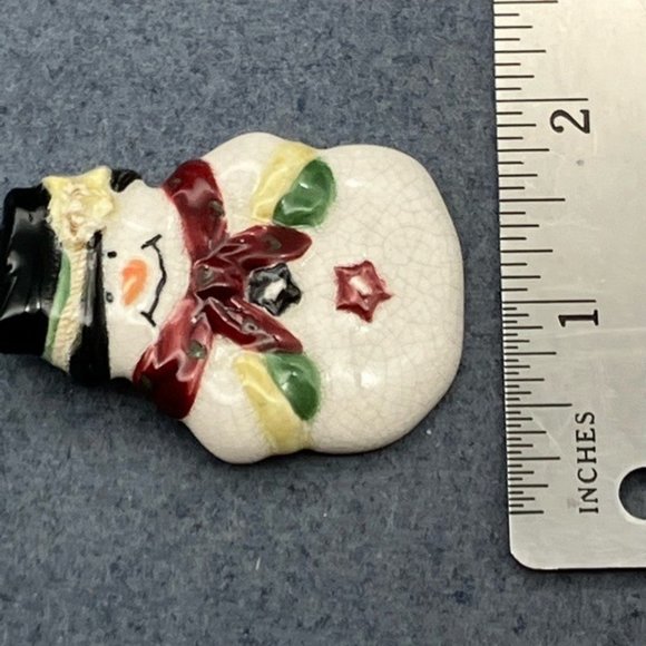 Christmas Pin Brooch Snowman Snowwoman White Crazed Red Bandana Black Hat Green - Picture 4 of 5